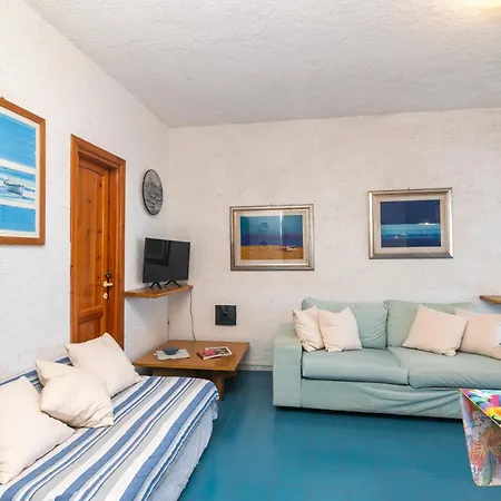 Apartment Piazzetta Trilo & Mono Porto 50mt From The - Happy *